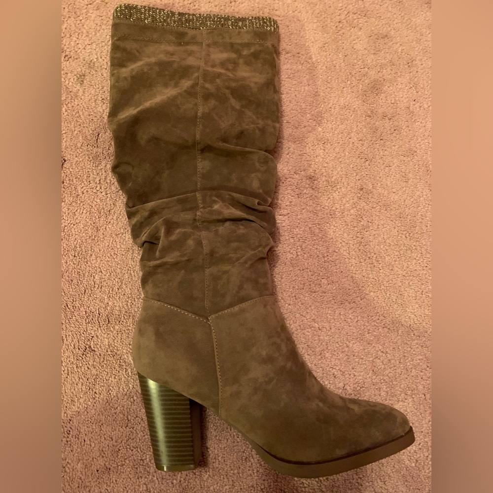 Heeled Slouch Boot- Dark Taupe